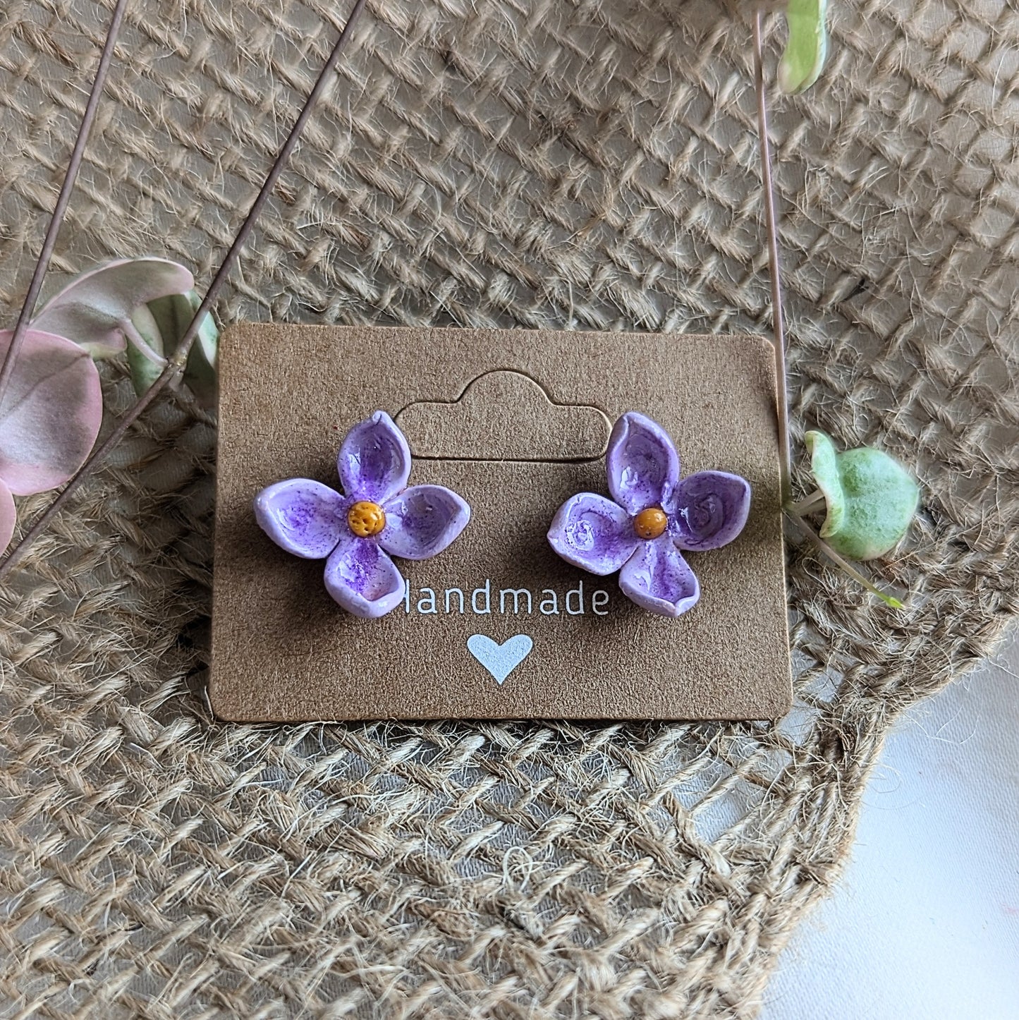 Lilac stud earrings